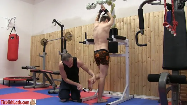 David S Tinsel Tickle In The Gym MultiCam Part 2