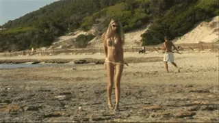 Jessy completely naked on the beach