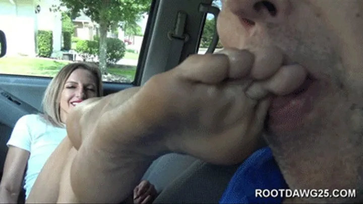 Stinky Feet Frontseat with Lora Cross