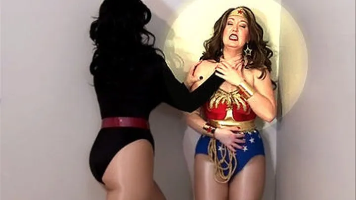 Wonder Woman vs. The Leech (Part 1 of 2) in