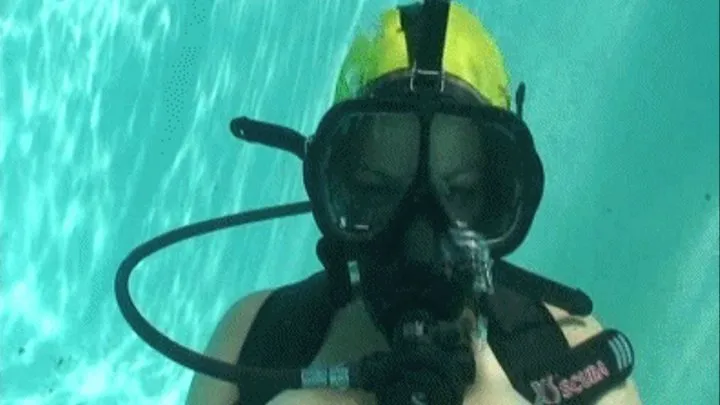 Laci Old School Scuba Mask and Cap