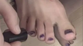 Destne Paints Her Toes!