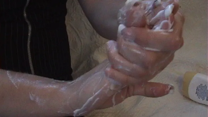 Dawns hand cream massage