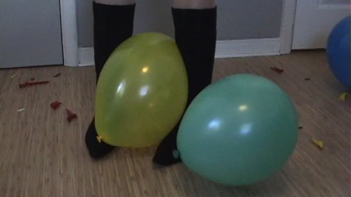 STOMPING BALLOONS