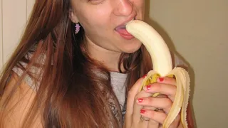 Dawn: I Love Banannas