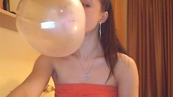 Huge bubbles gum bubbles