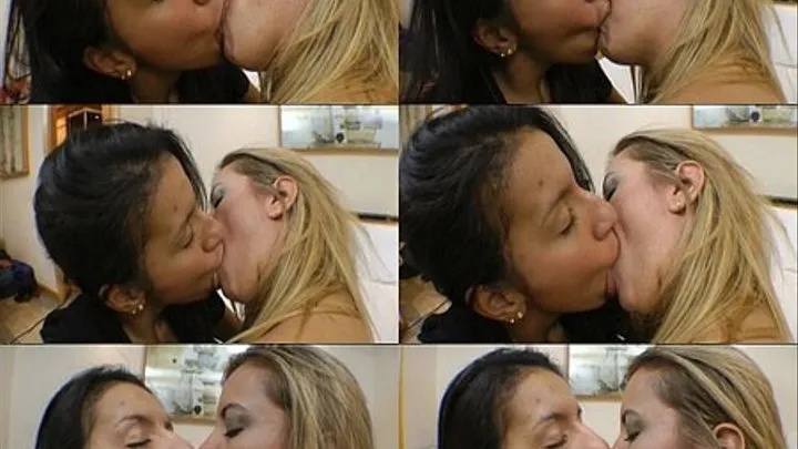 HOT KISSES JESSICA MAYER vs MILLA - CLIP 05