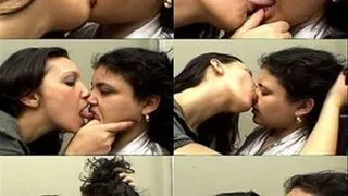 KISSES GIRLFRIENDS - top girl PRISCILA FREITAS - THE BEST OF 2009 - CLIP 4- exclusive MF