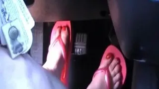 dvix pedal pumping in pink flip flops