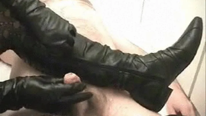 made to cum by black gloves