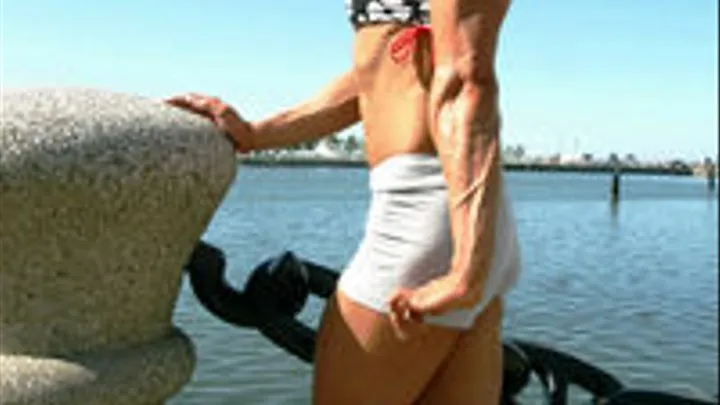 Mary Ann Flexes her Ripped Triceps