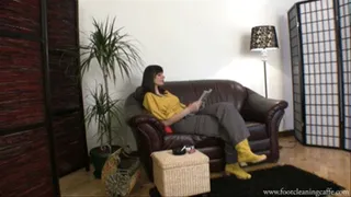 Mistress Sonia's yellow boots 1 - full