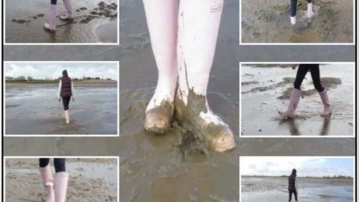 Beach Walk in Pink Hunter Wellies