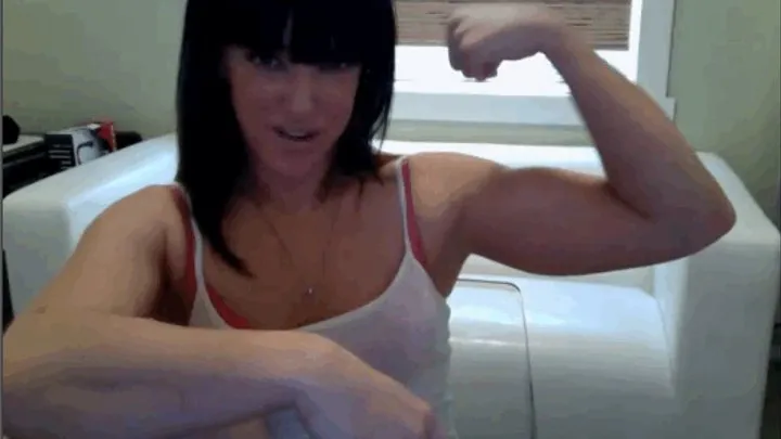 Showing off my sexy muscles