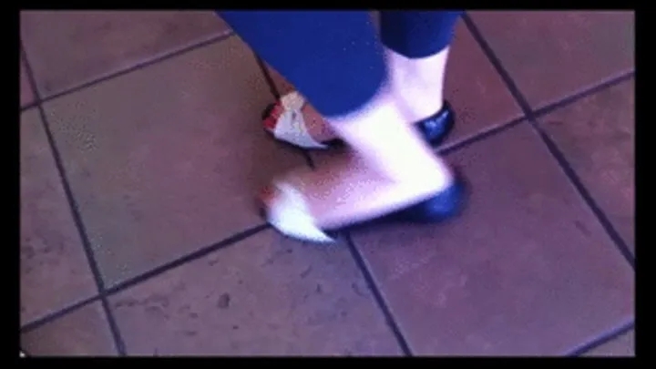 Peep toe flats barefoot @ Starbucks mp3