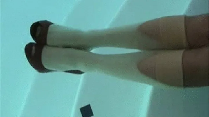 Underwater shoeplay ~ High heels & knee socks