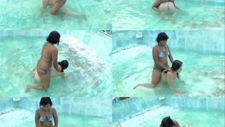 PONY PLAY IN THE SWIMMING POOL - NEW MF 2012 - CLIP 2 - exclusive MF