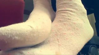 Oh white socks! - White socks feet POV worship