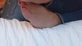 Foot Rubbing and Toe Popping