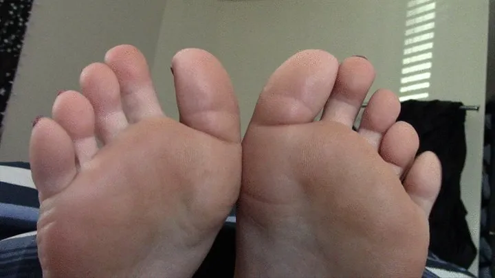 Lizzie's Tired Bare Feet- Up Close!