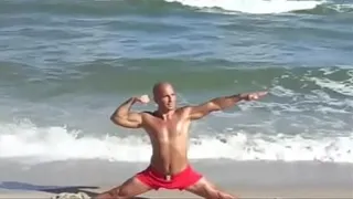 JERSEY SHORE PORN STAR MAXXX LOADZ ON HIS DAY OFF AT THE BEACH DOING A SPLIT AND LOOKING GOOD DOING IT!