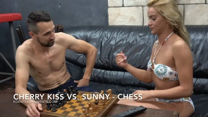 Cherry Kiss vs Sunny 15' - Chess Fight