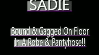 Sadie The MILF Captive On The Floor!! - IPODD VERSION ( in size)