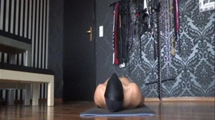 Lady Victoria Valente in intense leather ass smelling and face sitting, Training for the slave!