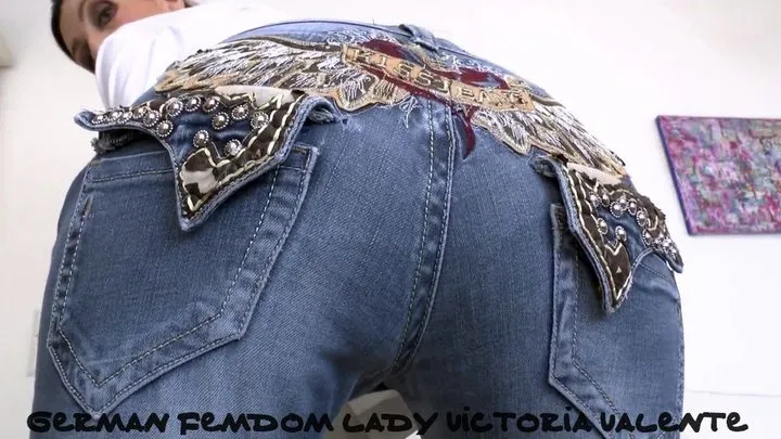 Pamper my jeans butt and jerk off at the same time