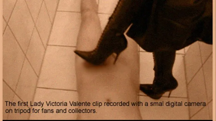 Lady Victoria Documents No.1 : Historically Clip - Heels on the cock