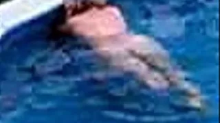 Mature Plumpette Sexy Dutch Girl In Pool Play Fast download Version