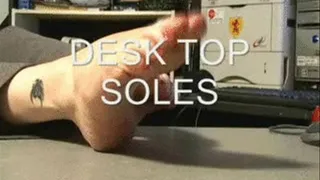 DESK FEET CLIP 1