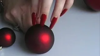 Christmas Ball Scratching