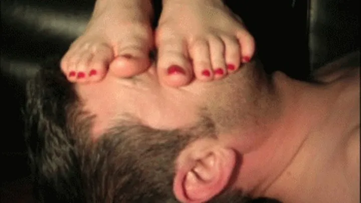 Foot worship supercloseup 2