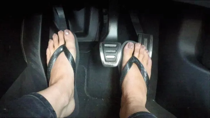 Kayleigh Flip Flop To Barefoot TT Drive (FEET ONLY)