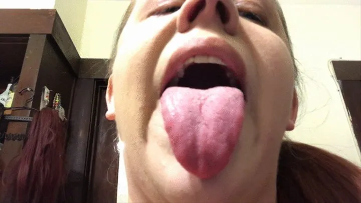 Tongue Fetish 11-29-20