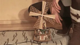 Electrical Windmill vs WinterBoots