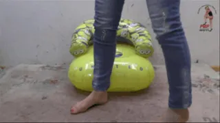 Inflatable seat under sweet naked feet