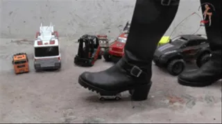 Trucks under heavy Boots (head View)