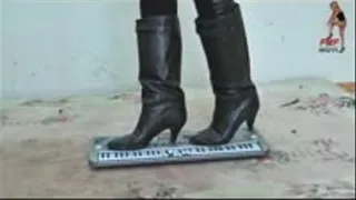 Keyboard under Christins Boots