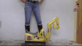 Electrical Excavator under four Boots