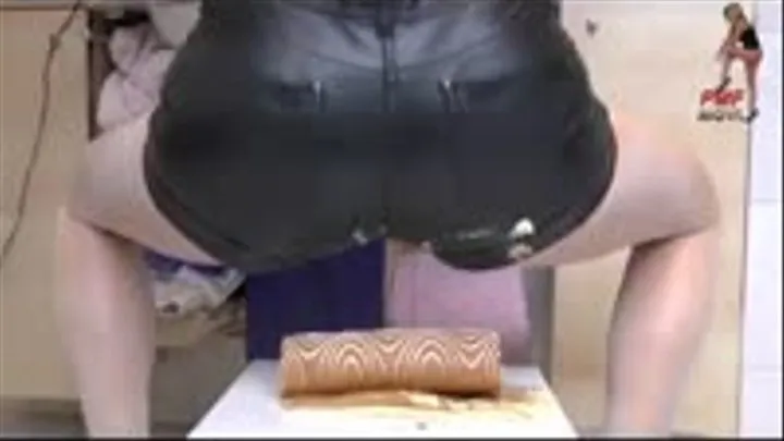 Cakes under sweet Ass