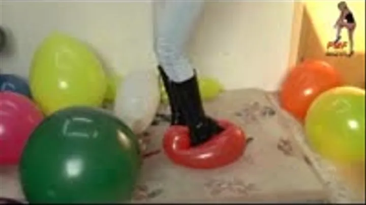 Big Balloons under cruel high heel Boots