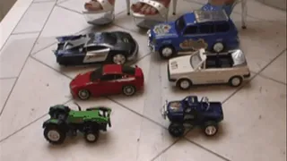 Many cars for both Ladys