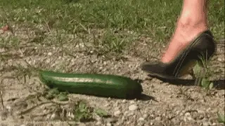 Cucumber under metalHeel