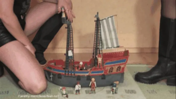 Playmobil Buccaneer under merciless Boots