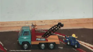 Car and Truck VS Chucks