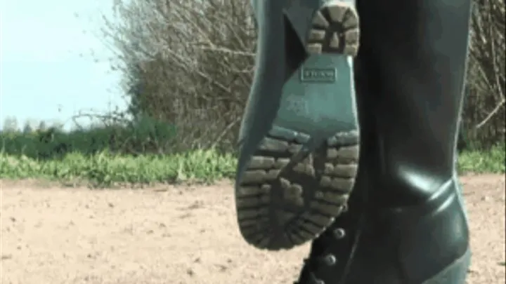Muddy crush walk with Hunter gum Boots
