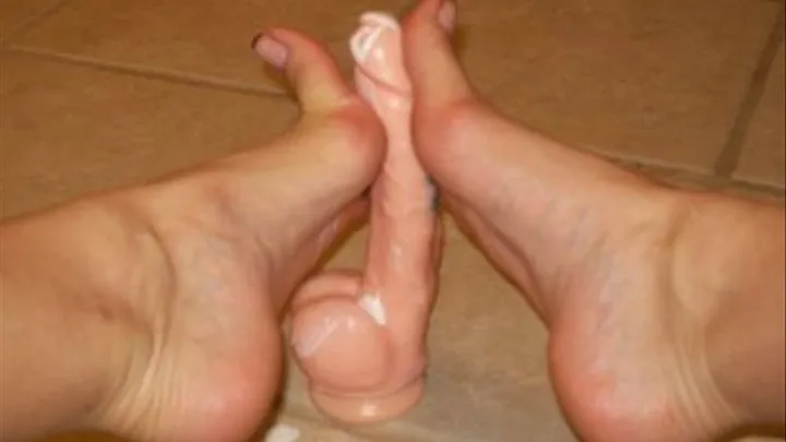 Dildo Toe & Foot Job