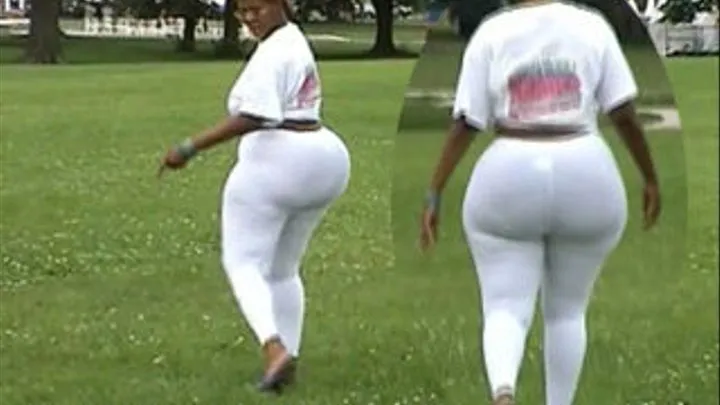 MS HOURGLYSS WIDE HIPS AZZ WALKIN N DA GRASS AT LKEFRT 2